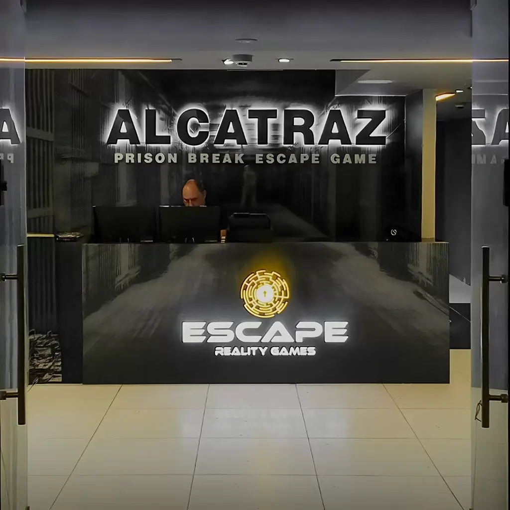 פקויקט: עיצוב חוויית מותג לסניף Alcatraz – עבור Escape Eilat